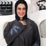 عباية كيان كريب رمادي مطرزة