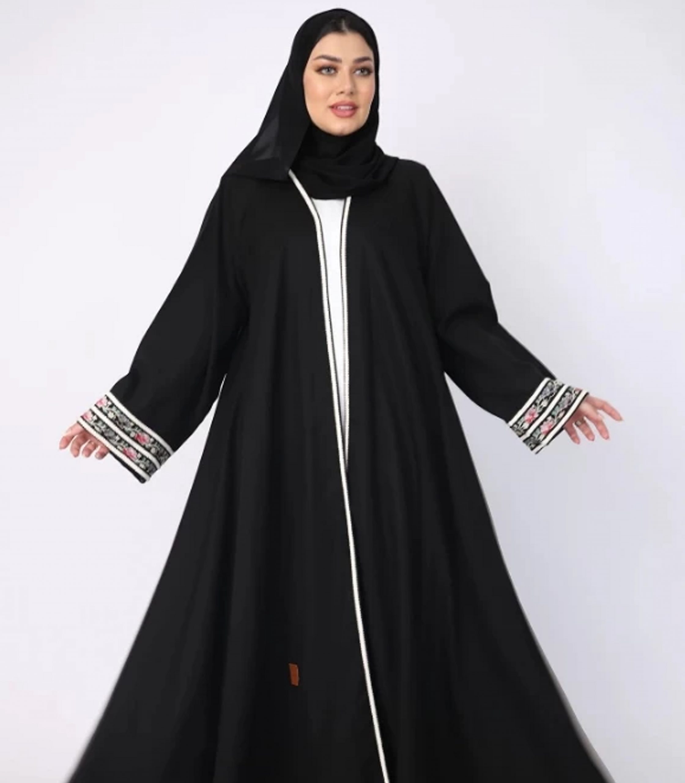 1 عباية الندى كريب كتان تصميم انيق اكمام - الصورة 1