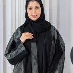 عباية مميزة لونين متداخلة