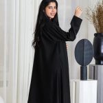 عباية كريب اسود موديل كلر