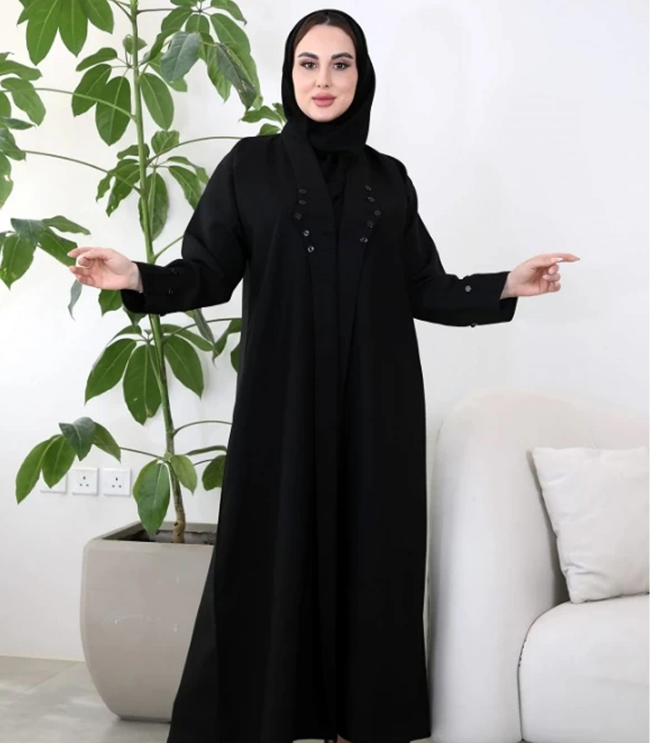 2 عباية رهف بياقة انيقة وازرار - الصورة 1