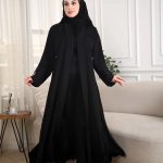 عباية مميزة ياقة طويلة وازرار