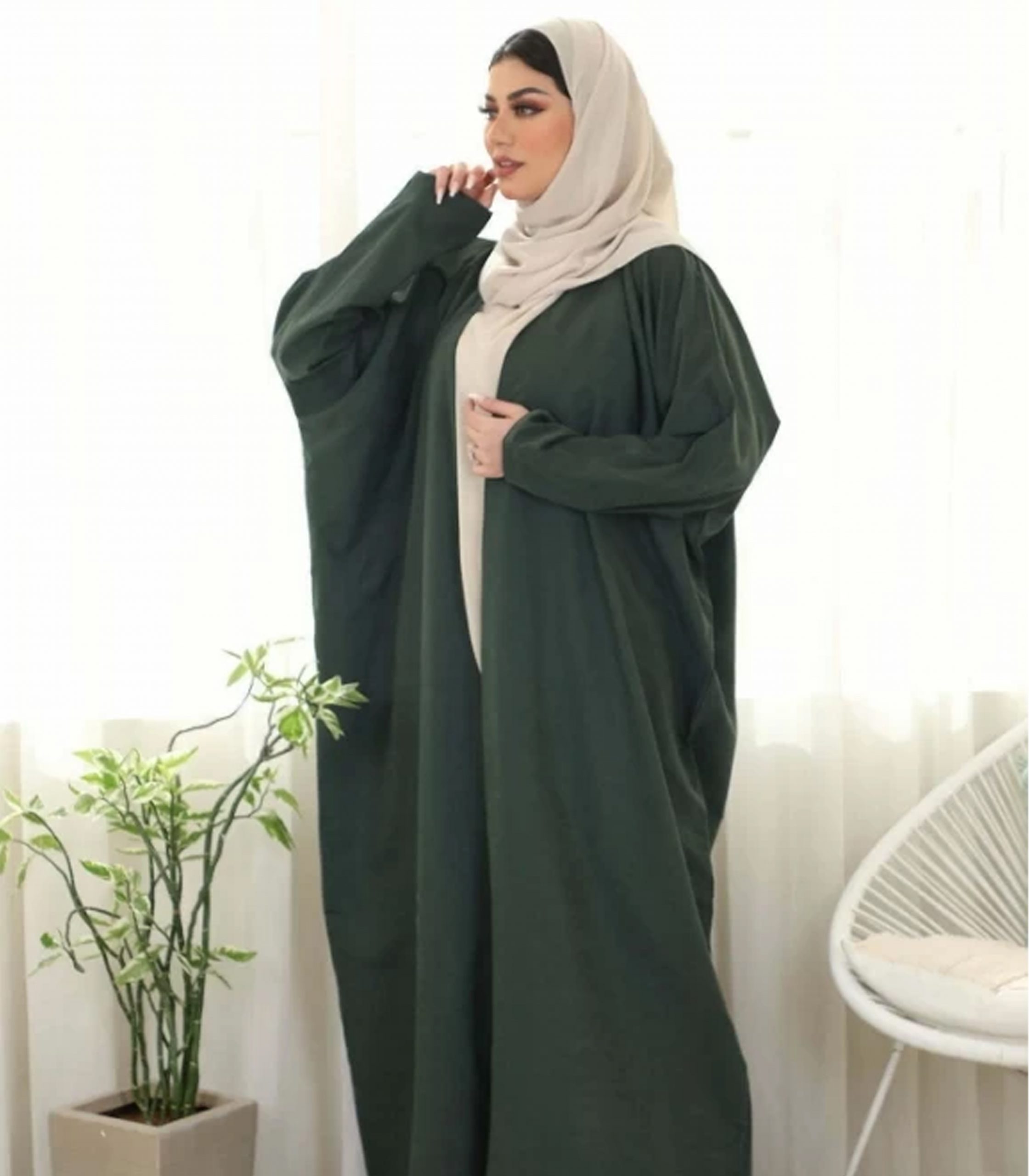 4 عباية كريب زيتي سادة - الصورة 1
